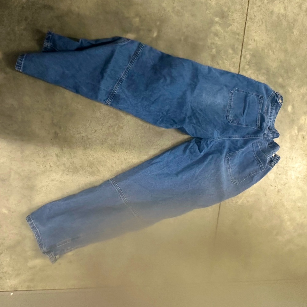 Fashion Nova Cargo jeans